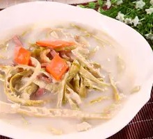 Bamboo Shoot and Pork Noodle Soup