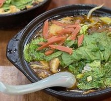 Stewed Rice Noodles in Clay Pot