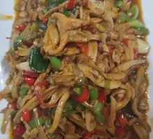 Spicy Stir-fried River Clam Meat