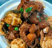 Braised Abalone with Pig Trotters