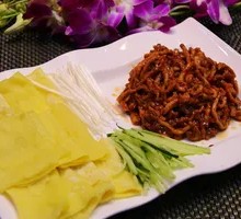 Beijing-style Shredded Pork in Soy Sauce