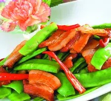 Salted Pork Stir-fried with Snow Peas