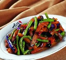 Sauce-Braised Eggplant