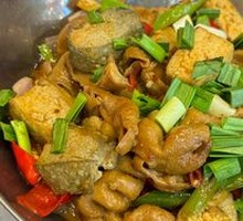 Spicy Pork Intestine and Stinky Tofu Dry Pot