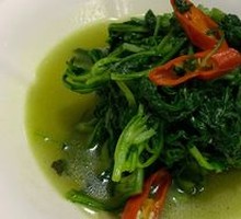 Stir-Fried Wormwood Greens