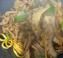 Shredded Beef with Sichuan-style Offal
