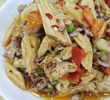 Stir-fried Tofu Skin with Meat