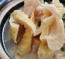 Slow-Cooked Wind-Dried Pork with Spring Bamboo Shoots