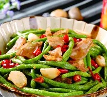 Stir-Fried Long Beans