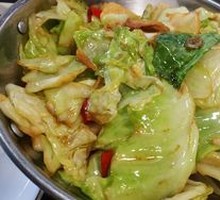 Spicy Pot-Braised Cabbage