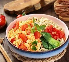 Tomato and Egg Noodles