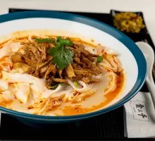 Beef Offal Noodle Salad