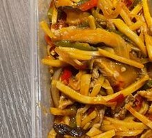 Fish-Flavored Shredded Pork