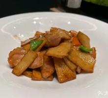 Stir-fried Mushrooms and Crispy Pork