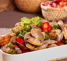 Aluminum-wrapped Clams with Vermicelli