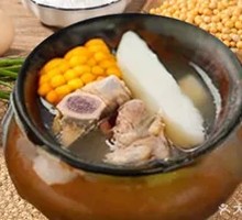 Stewed Pork Spine with Yam in Clay Pot