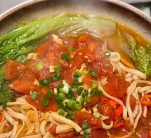Tomato and Greens Noodles