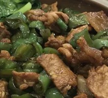 Spicy Stir-Fried Pork with Chili