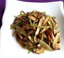 Stir-fried celery with fried tofu