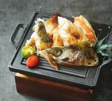 Salt-Roasted Salmon Head