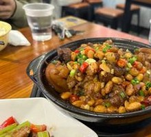 Pork Trotter and Soybean Stew