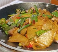 Spicy Potatoes in Dry Pot