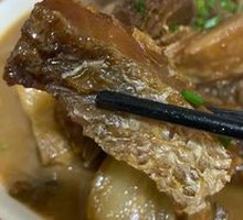Bai Xiang Braised Pork