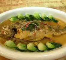 Steamed Medium Yellow Croaker with Puning Bean Sauce