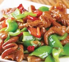 Stir-Fried Pork Intestine with Green Chili