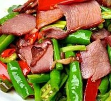 Spicy Green Pepper Stir-fried Preserved Meat