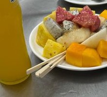 Plum Sauce Fruit Platter