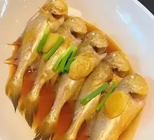 Soy Sauce Steamed Mandarin Fish