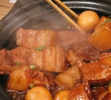 Braised Pork with Quail Eggs