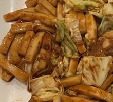 Pork Ribs Stir-Fried with Rice Noodles