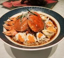 Wine-Scented Pork Pies with Green Crab