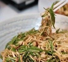 Qianshao Lake Stir-Fried Noodles