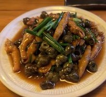 Chicken Feet Stir-Fried with Snails