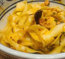 Sizzling Oil Noodles