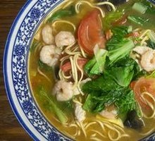 Tomato Bamboo Shoot Shrimp Noodles