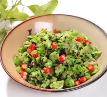 Spicy Pepper and Dried Lettuce Stir-fry