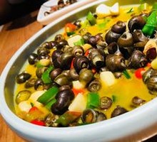 Screw Noodles Cooked with Nongfu Spring Water