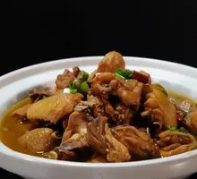 Braised Free-range Chicken Pot