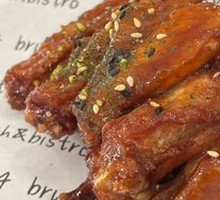 Grilled Chicken Wings in Red Sauce