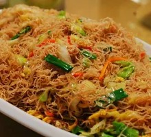 Wang Zhong Wang Ham Sausage Stir-Fried Rice Noodles