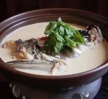 家烧千岛湖鱼头