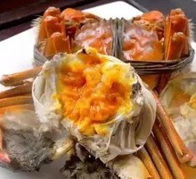 Steamed Male Crab with Red Roe