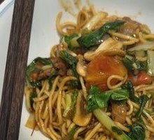 Stir-Fried Beef with Noodles