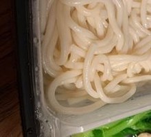 Braised Chicken Rice Noodles in Clay Pot
