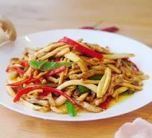 Stir-fried Pork Shreds with King Oyster Mushrooms