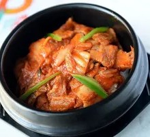Stir-Fried Pork Belly with Garlic Greens
